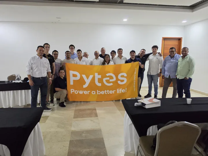 Pytes ampl&iacute;a la capacitaci&oacute;n de instaladores y la educaci&oacute;n sobre ESS en toda Latinoam&eacute;rica con Solarity y Solis.