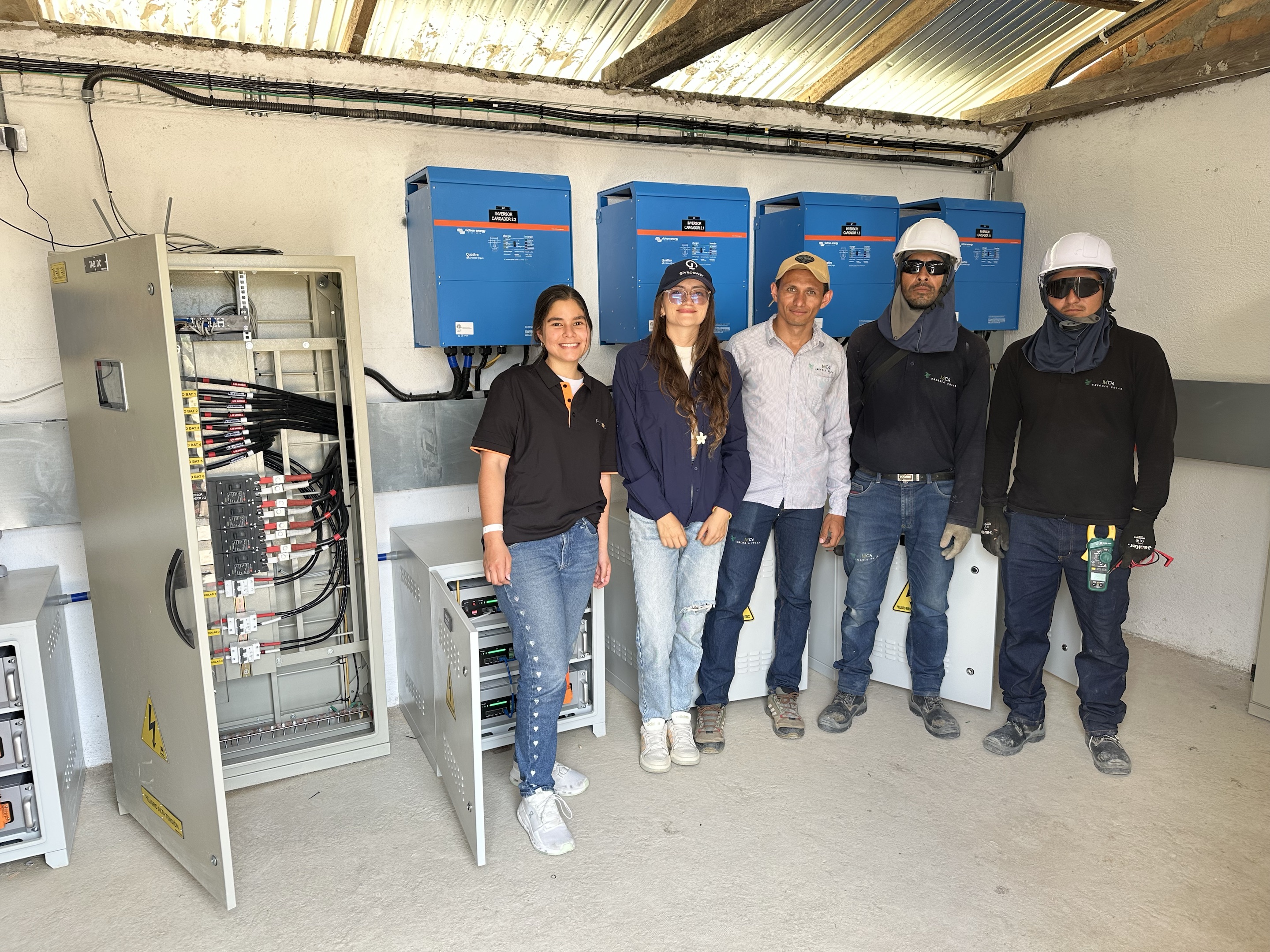 1774540647639758.jpg 988a65b7-5832-4278-ab7d-0d6aa1d844e0.jpg