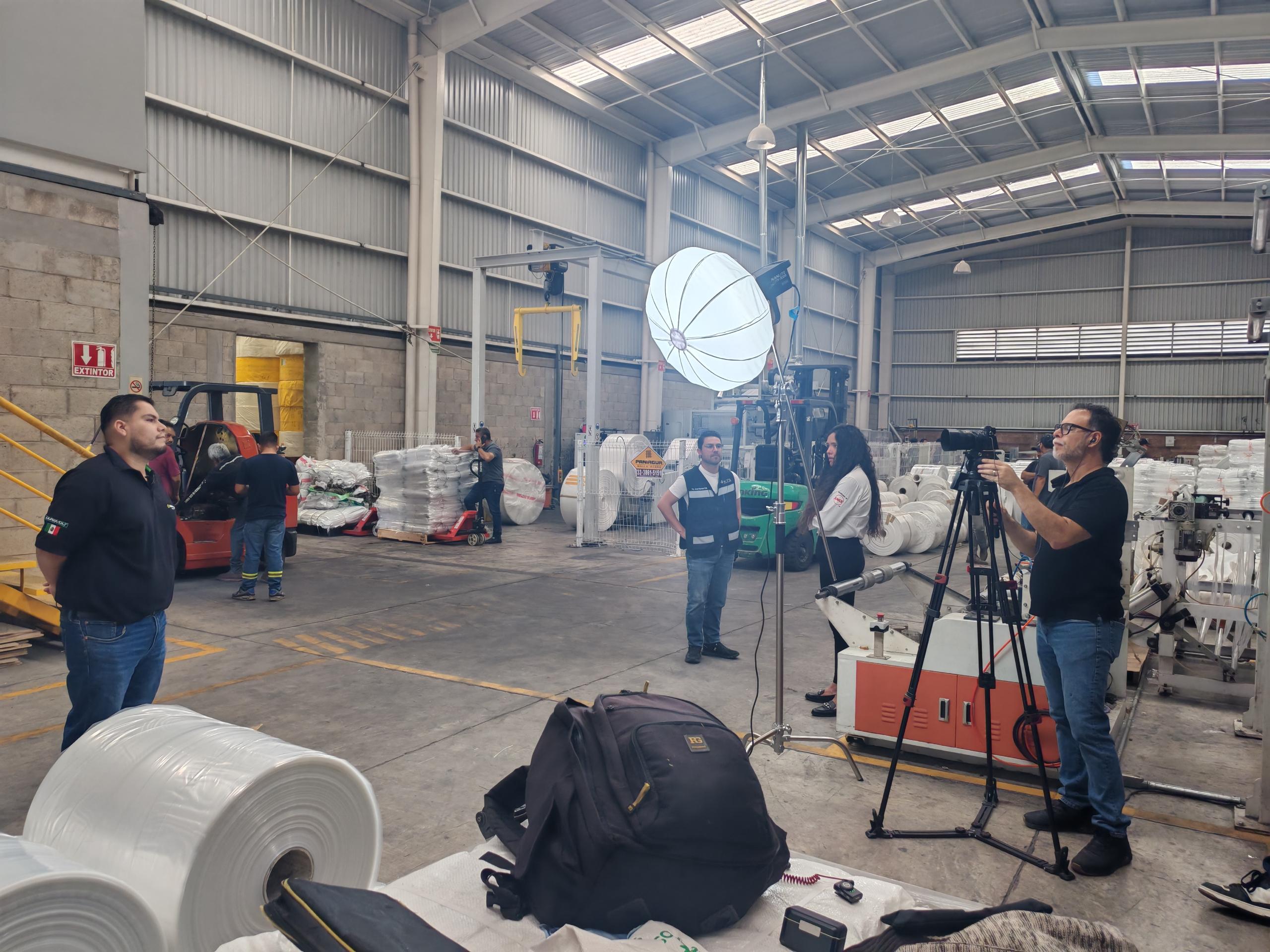 1774996898139620.jpg 9727d11762d9540b2c6a44df3ba11d07_origin(1).jpg